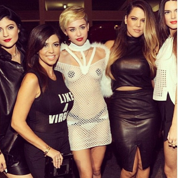 Kylie Jenner, Kourtney Kardashian, Miley Cyrus, Khloe Kardashian, Kendall Jenner Kylie Jenner, Kourtney Kardashian, Miley Cyrus, Khloe Kardashian, Kendall Jenner